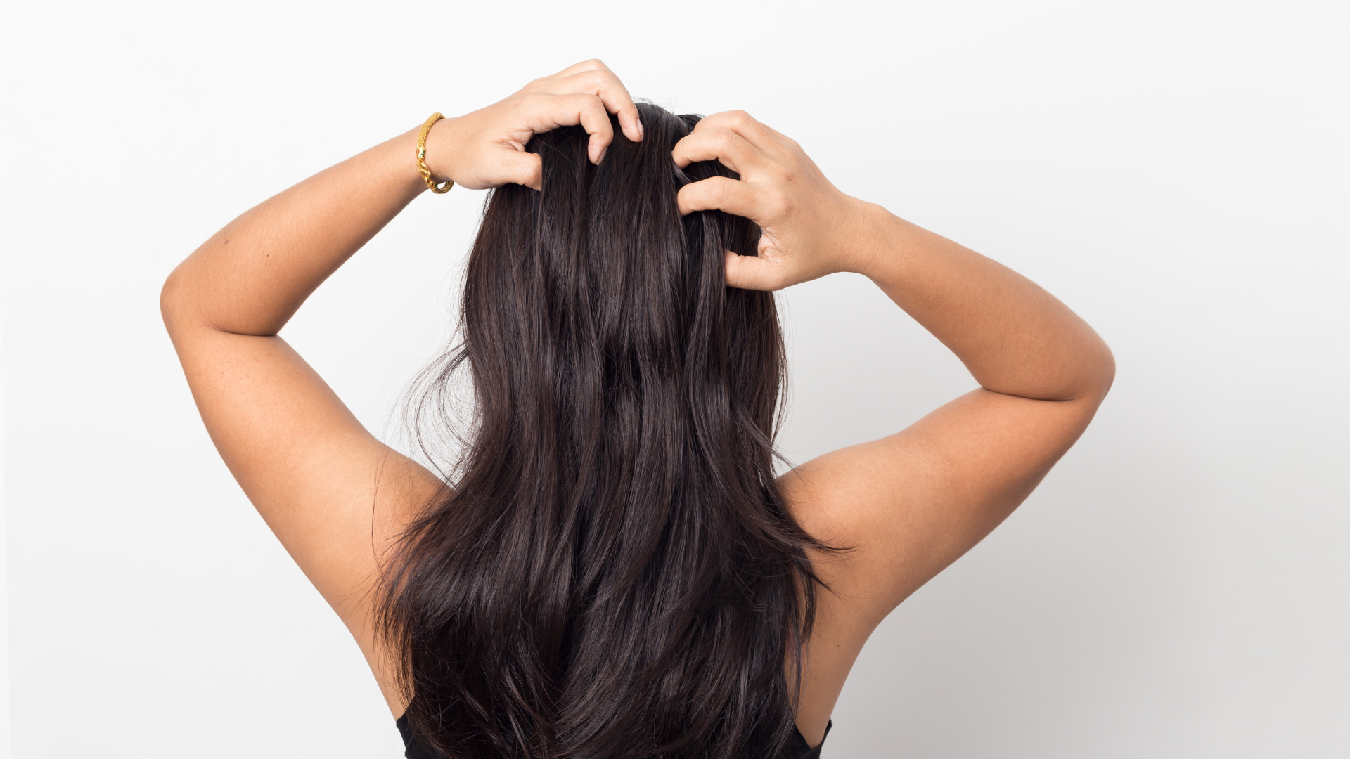 How to Oil Your Scalp with The Multi-Purpose Oil